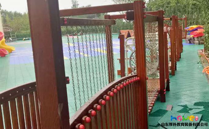 山東厚樸戶外案例：黃島中科院幼兒園戶外玩具案例