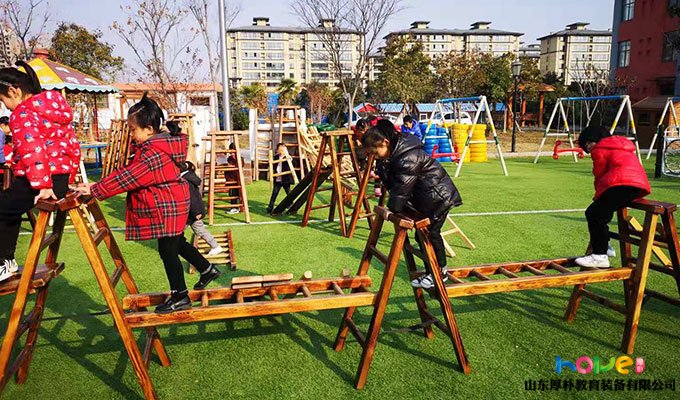 紅太陽(yáng)幼兒園戶外自主探索游戲“安吉游戲”案例