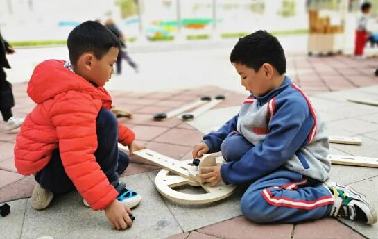 幼兒園建構螺母積木搭建活動目標